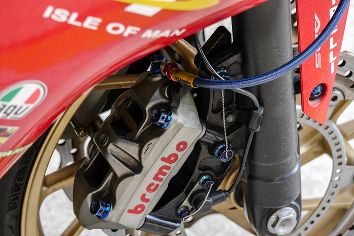 Honda CBR650F ban do day nhiet huyet den tu tong mau Red Sporty - 10