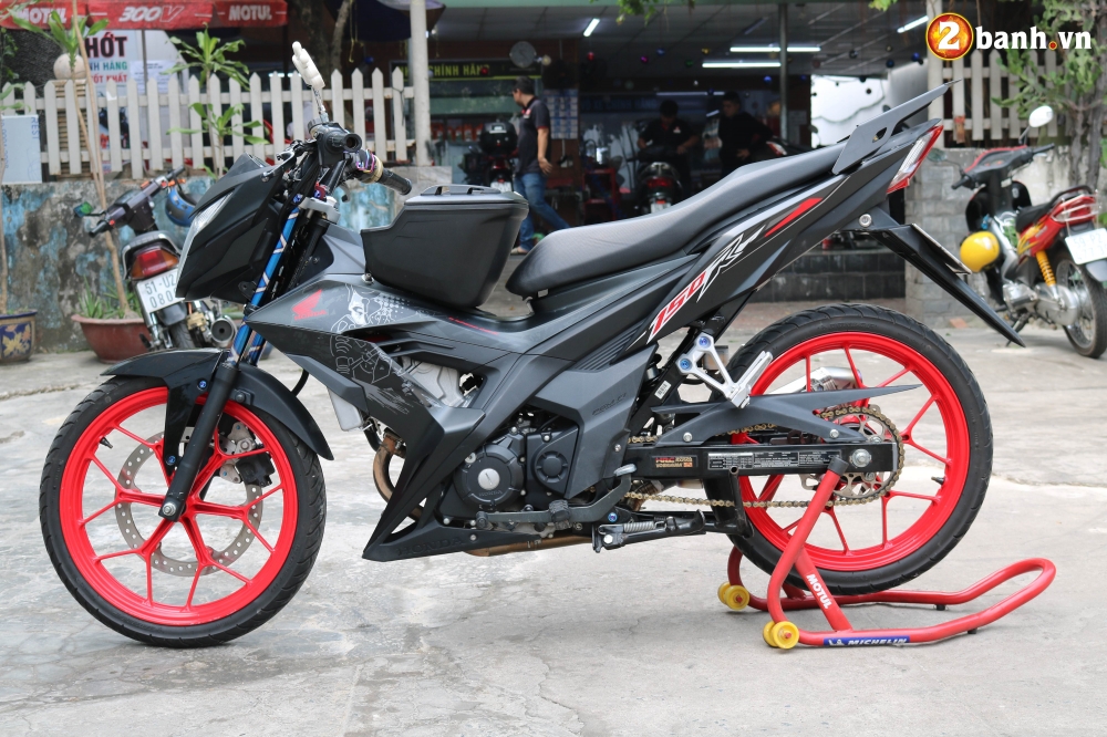 Honda Sonic 150R Chien ma voi nhung trang bi khung den tu Ben Tre - 21