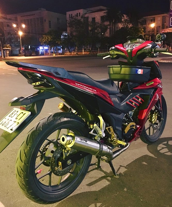 Winner 150 do dep diu dang trong man dem cua biker Soc Trang - 7