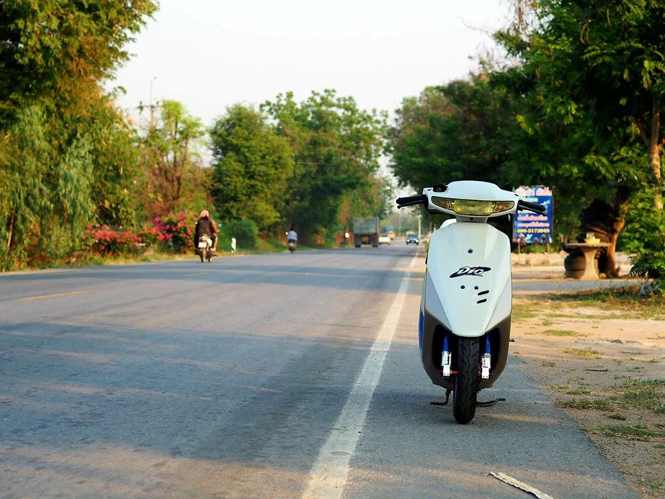 Honda Dio do su hoi sinh sau bao nam ngu quen cua biker Thailand - 8