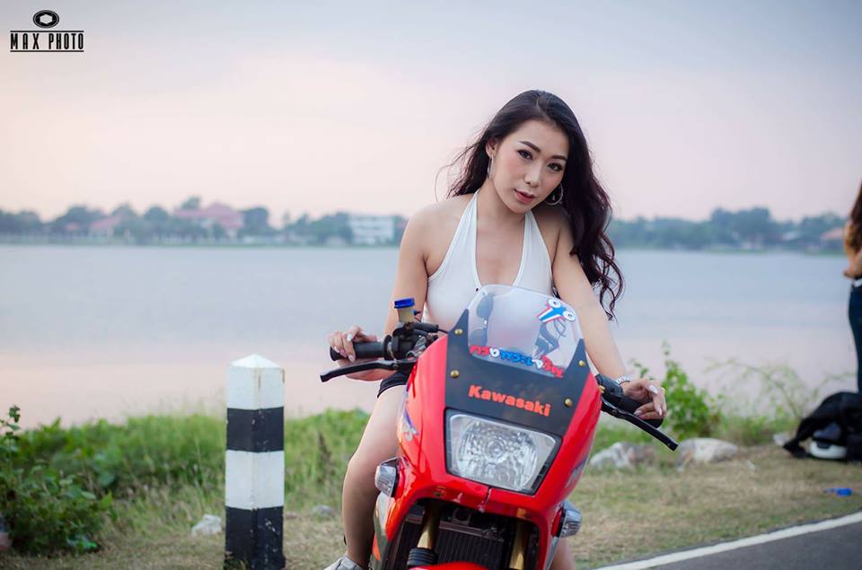 Kawasaki Kips 150 do yeu long truoc bong hong sexy cua biker Thailand - 3