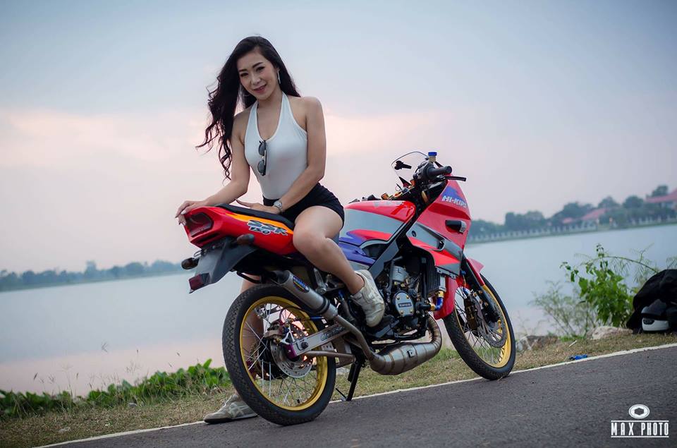 Kawasaki Kips 150 do yeu long truoc bong hong sexy cua biker Thailand - 9