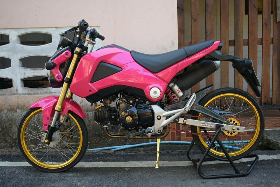 MSX 125 do bao hong dang yeu voi doi chan goi cam cua biker Thailand - 5