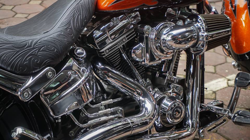 Harley Davidson CVO Breakout - 2