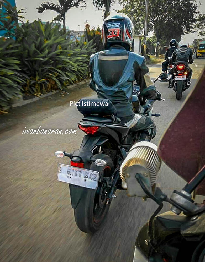 Lo anh Yamaha R25 2019 chay thu ngoai duong pho - 2