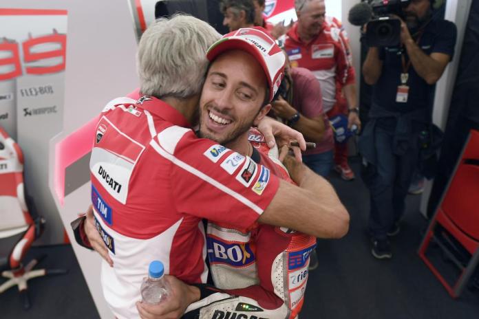 Andrea Dovizioso Tay dua duy nhat thuan hoa duoc Desmodovi gia han thanh cong den MotoGP 2020 - 2