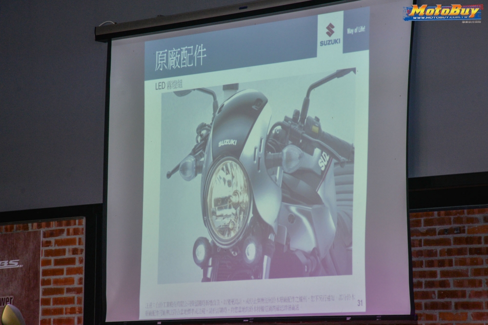 Bo doi Suzuki SV650 ABS va SV650X ABS lo dien tai Hoi nghi Motor Dai Loan - 5