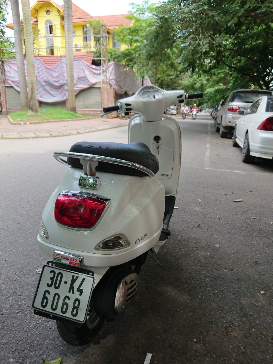 Can ban Vespa Lx125 2011 khoa tu cam ung chinh chu 30K6068