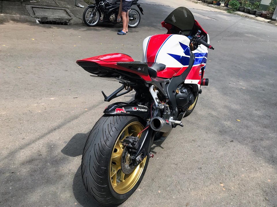 Chiem nguong dung nhan Honda CBR1000RR HRC do cang det - 9