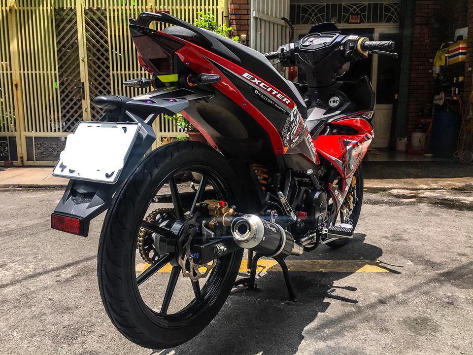 Exciter 150 do gian don de lai cam xuc manh cho nguoi xem cua biker Viet - 9