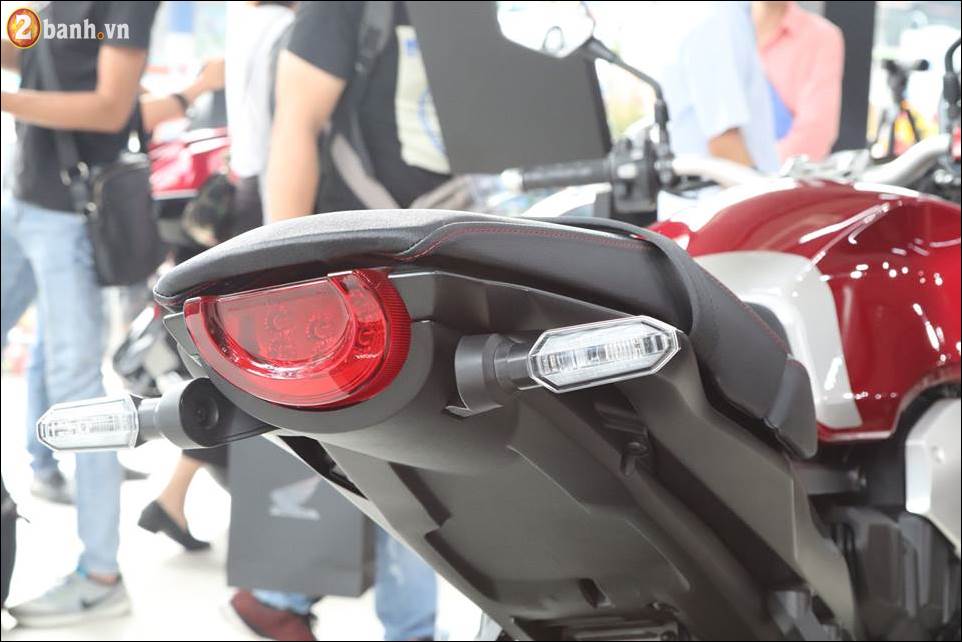 Honda CB1000R 2018 co gia 468 trieu VND tai Showroom Honda Moto Viet Nam - 8
