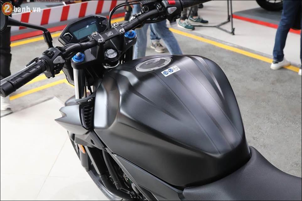 Honda CB500F 2018 gia 172 trieu ra mat tai Showroom Honda Viet Nam - 6