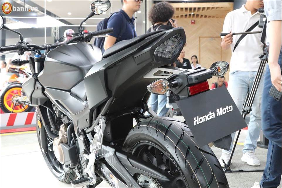 Honda CB500F 2018 gia 172 trieu ra mat tai Showroom Honda Viet Nam - 10
