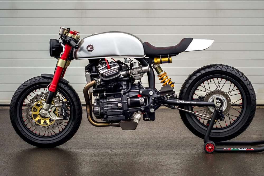 Honda CX500 do phong cach Cafe Racer ham ho cua Sacha Lakic - 3