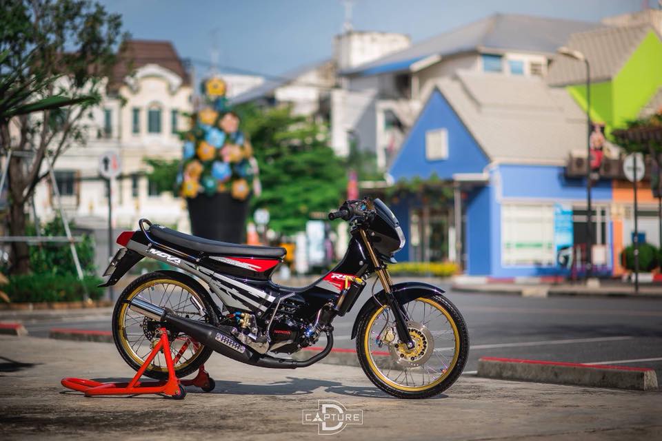 Nova RS 125 do chat den thuc tinh lang choi xe cua biker Thailand - 11