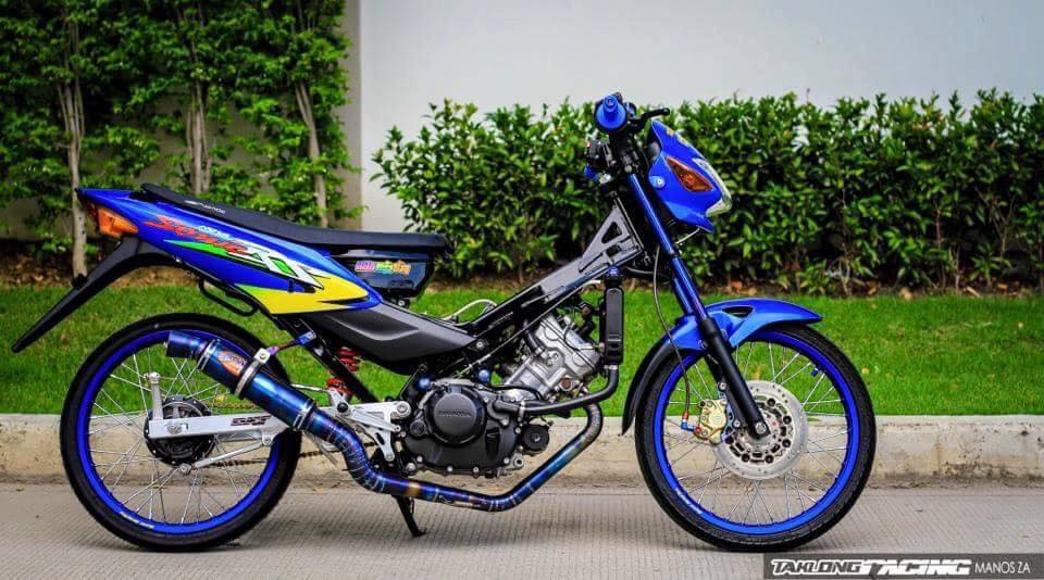 Sonic 125 do mang ve dep chat lu cua biker Thailand - 3