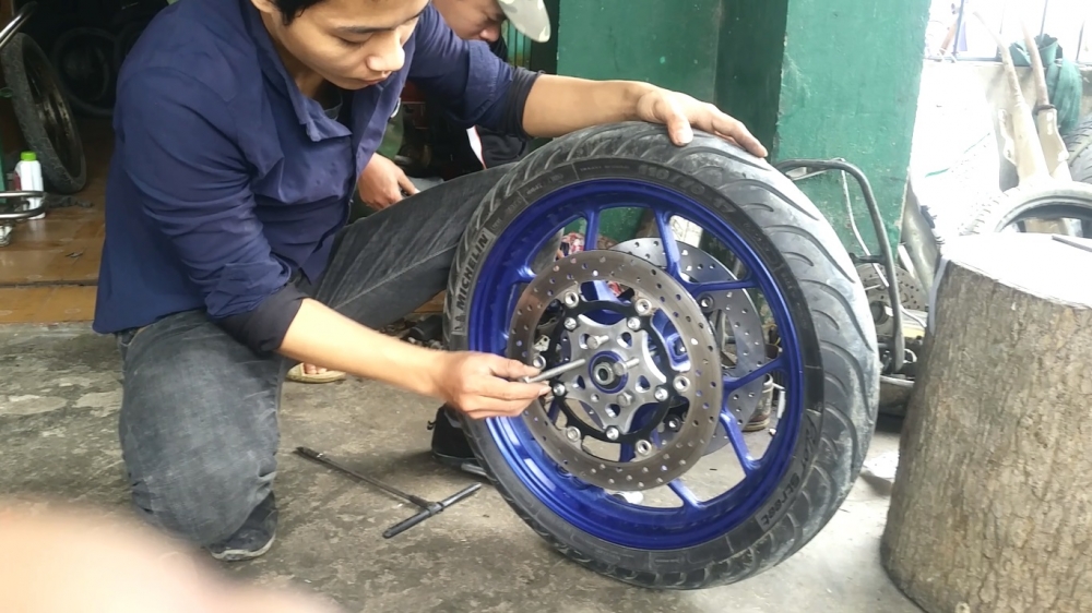 YAMAHA R3 len them 1 chiec dia bao ngau chat nhu PKL - 2