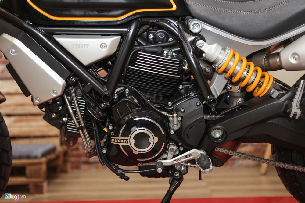Ducati Scrambler Sport 1100 ve Viet Nam gia 505 trieu dong - 6