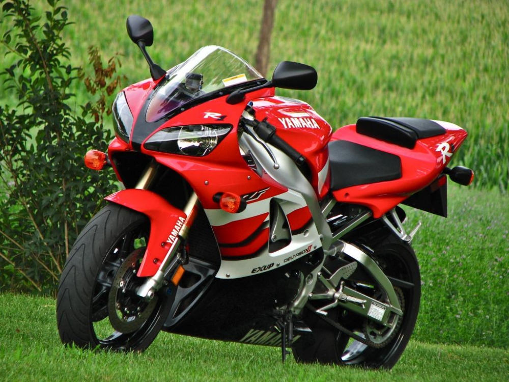 Tong hop cac doi Yamaha R1 - 4