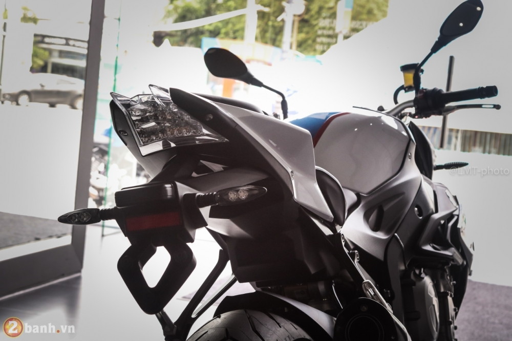 Can canh BMW S1000R 2018 full option co gia tu 529 trieu VND tai Viet Nam - 10