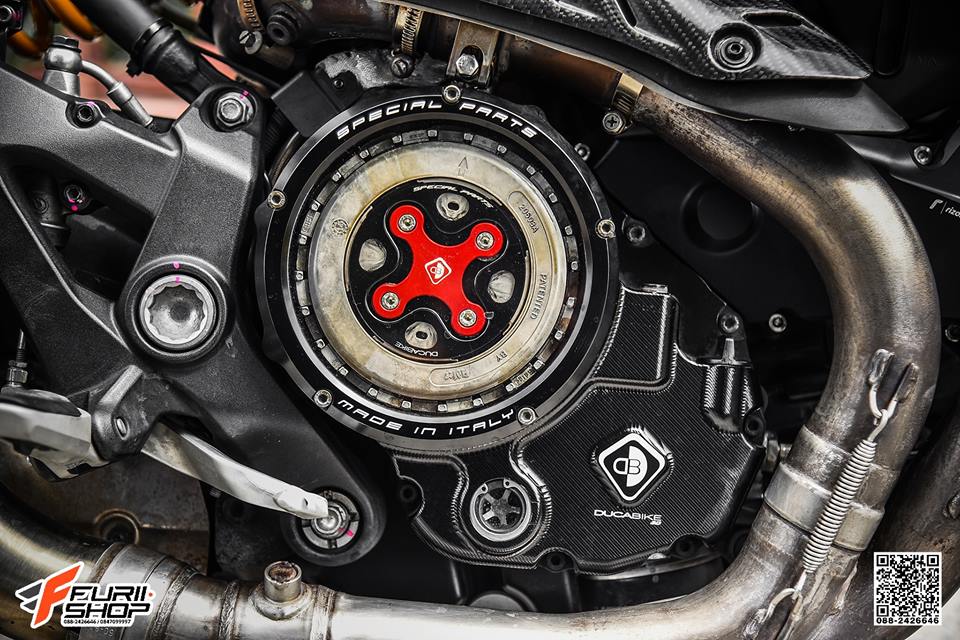 Soi chi tiet Ducati Monster 821 do loat do choi CNC cao cap - 3