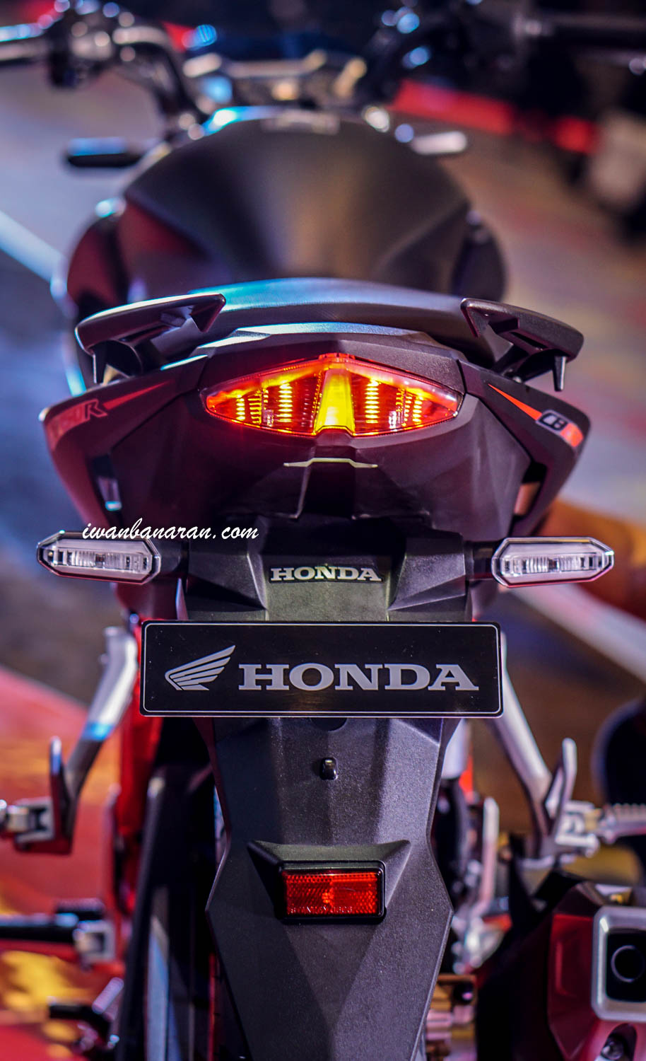 Honda CB150R 2019 Cai tien kieu dang canh tranh gat gao voi Fz155i cua Yamaha - 9