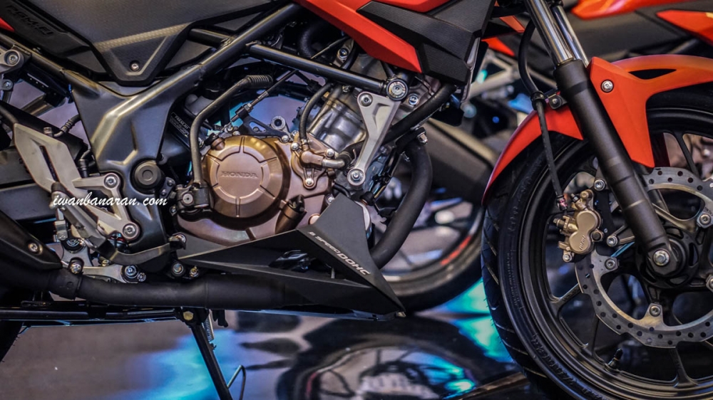 Honda CB150R 2019 Cai tien kieu dang canh tranh gat gao voi Fz155i cua Yamaha - 16