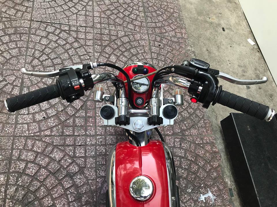 Honda Monkey 50cc Chu lun nhat ban niem dam me cua Nu Biker Viet - 3