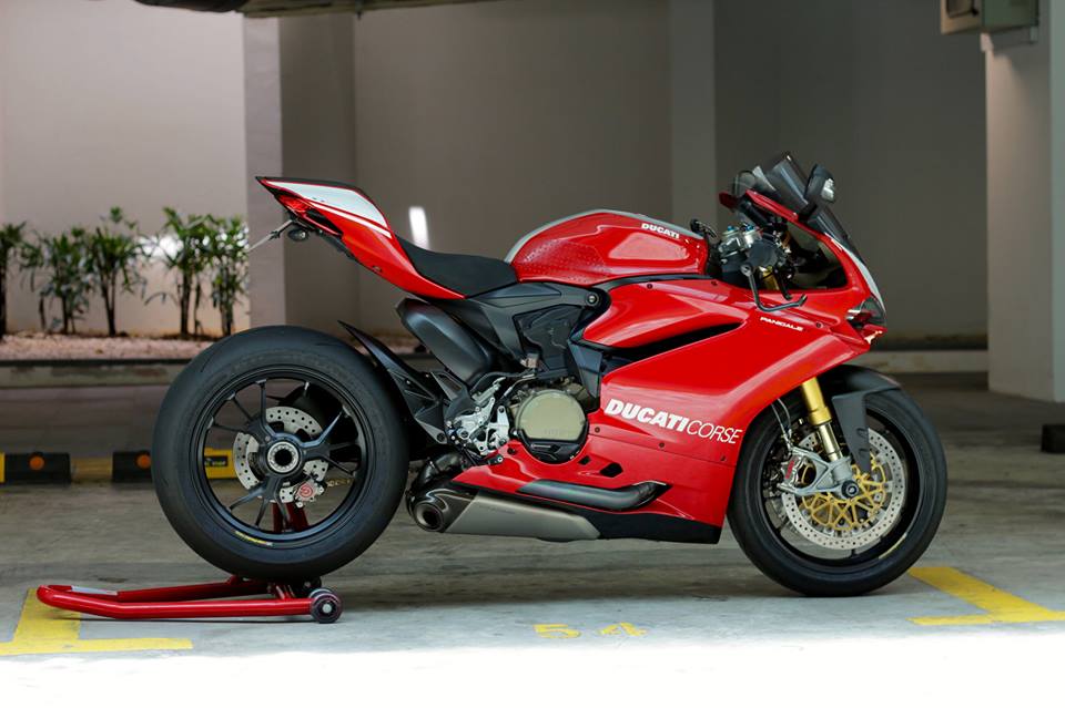 Man nhan voi Superbike Ducati 1299 Panigale S do cuc chat - 10