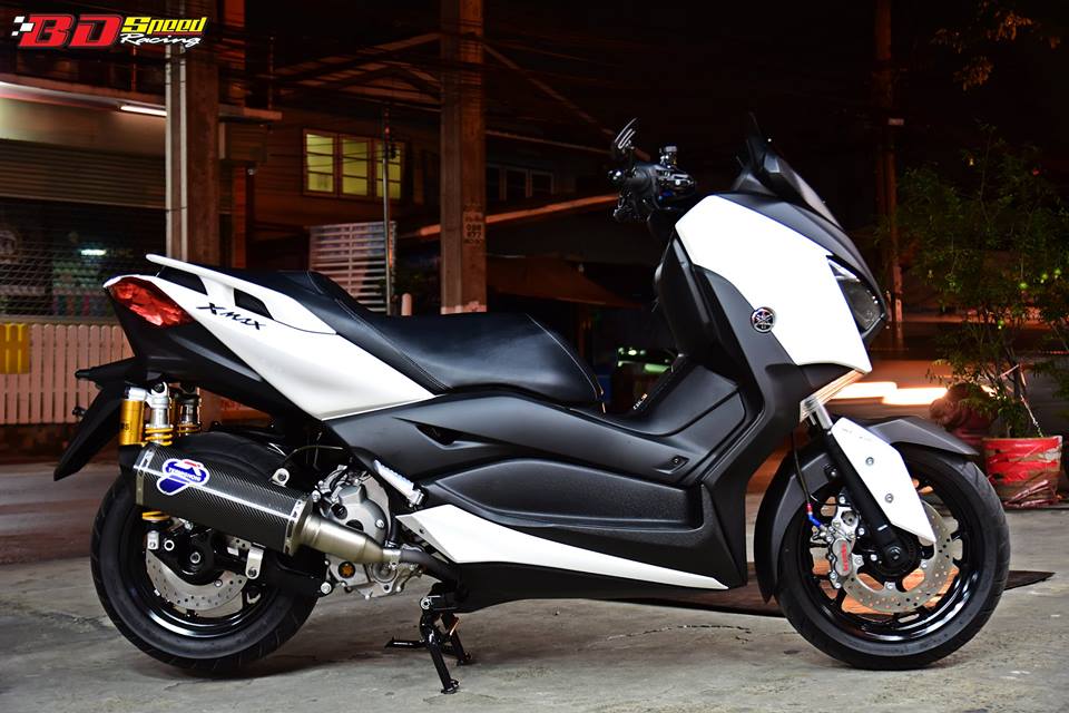 Yamaha XMax300 nang cap nhe nhang day loi cuon - 15