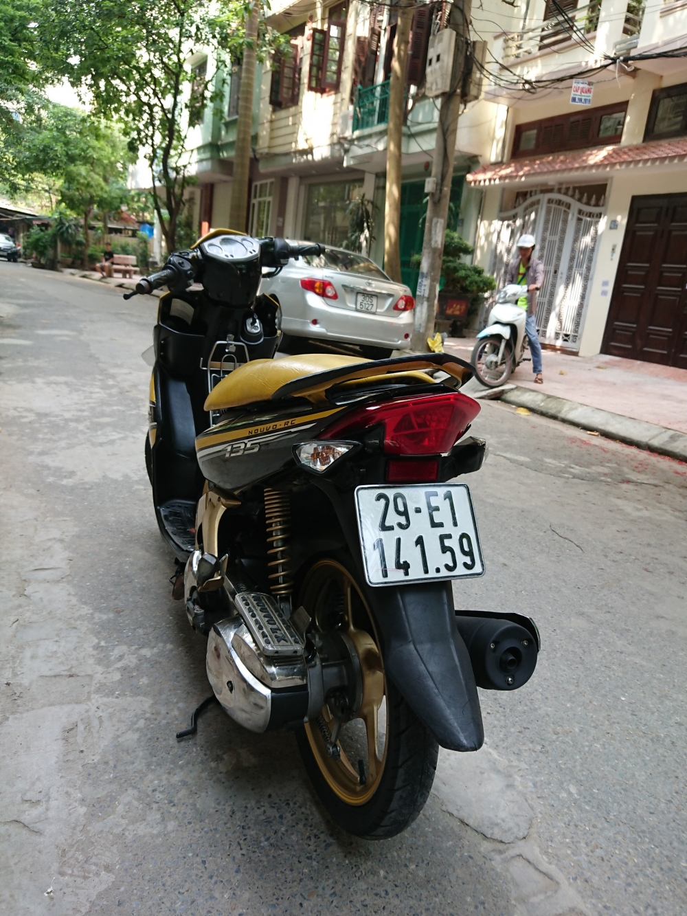 Ban xe Yamaha Nouvo lx 135RC den vang 2012 chat nguyen ban - 2