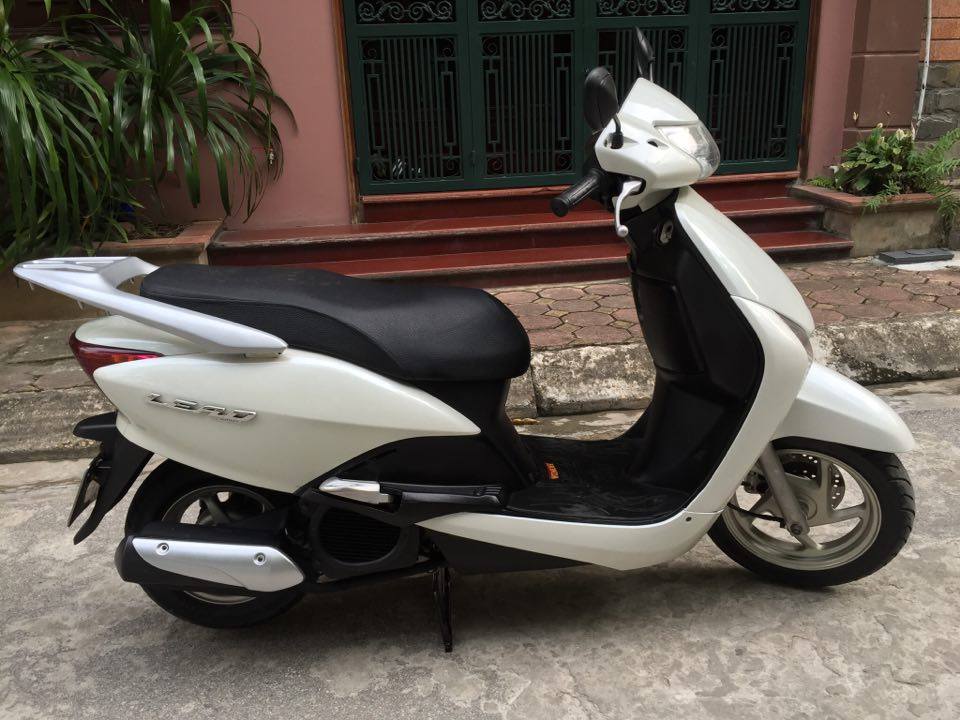 Can ban Honda Lead Fi Trang nguyen ban chinh chu dung con tot - 2