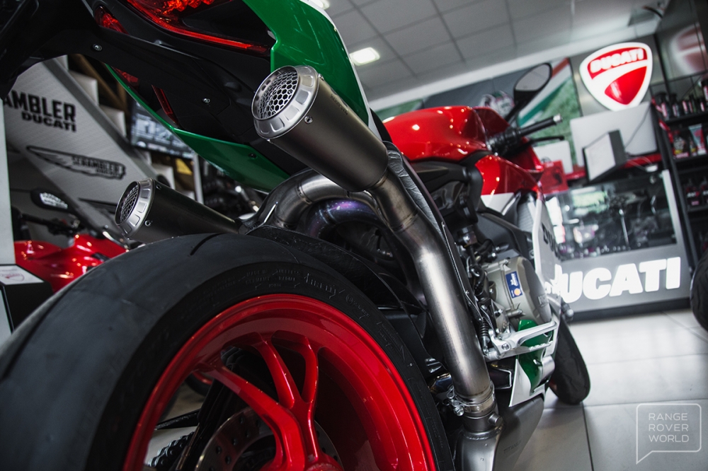 Can canh DUCATI 1299 PANIGALE R FINAL EDITION gia 40000 USD - 18