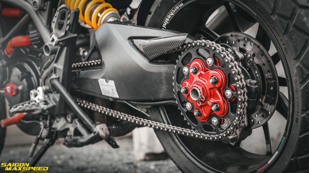 Ducati Hyperstrada 821 ban do bon tien cua Biker Sai Thanh - 26