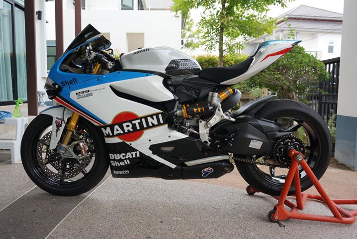 Ducati Panigale 1199S ve dep sau sac den tu Team dau Martini - 3