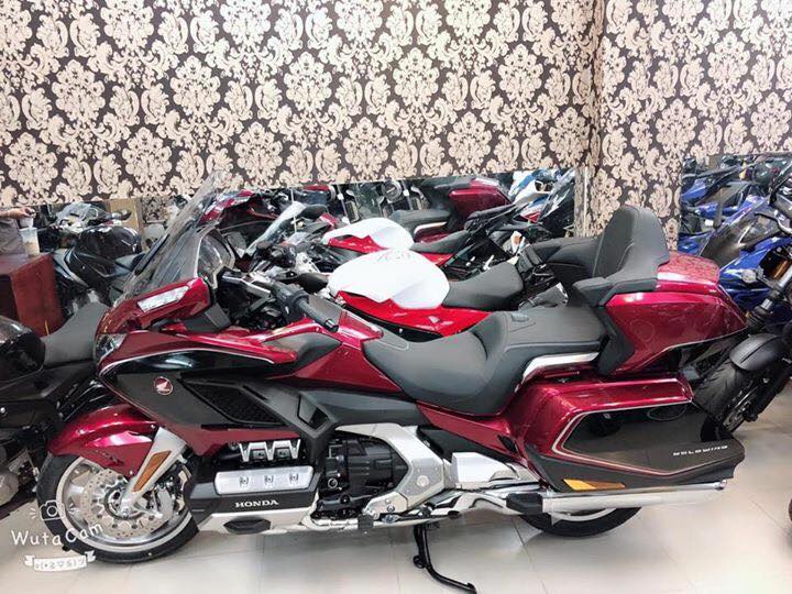 Tong hop xe moi va luot chau au dang co tai Ken MotoR Full options Buy abs Date 2019 - 14