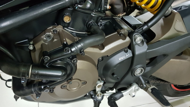Ban Ducati Monster 821 ABS72015HQCN - 11