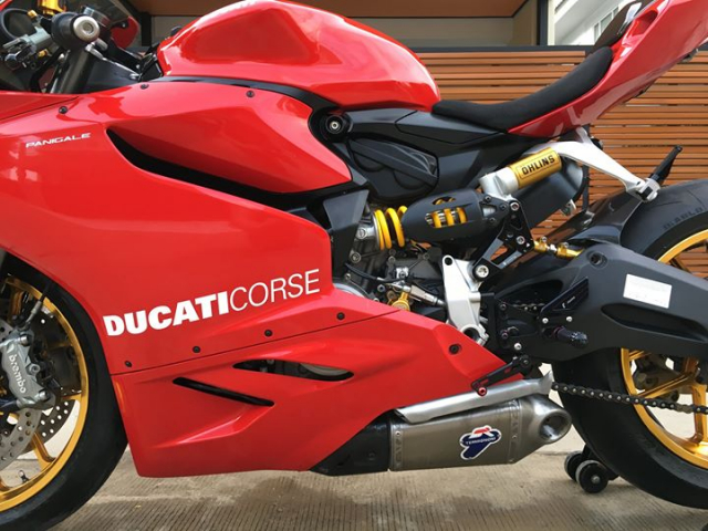 Ducati 899 Panigale ve dep sang bong voi dan chan hang hieu - 5