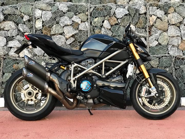 Ducati Streetfighter 1100s ve dep bat truyen tu ga khong lo duong pho - 5