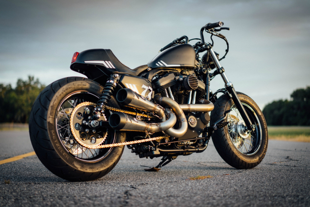 Harley Davidson Sporter ban tuy chinh dac biet mang ten The 77 Special - 9