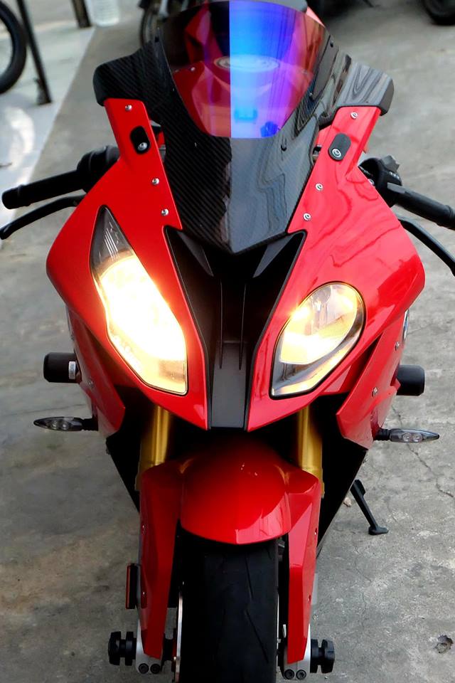 BMW S1000RR Quy du trong bo canh do cuc chat - 3