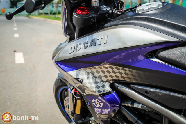 Ducati Hyperstrada Manh thu day loi cuon tren duong pho Viet - 9