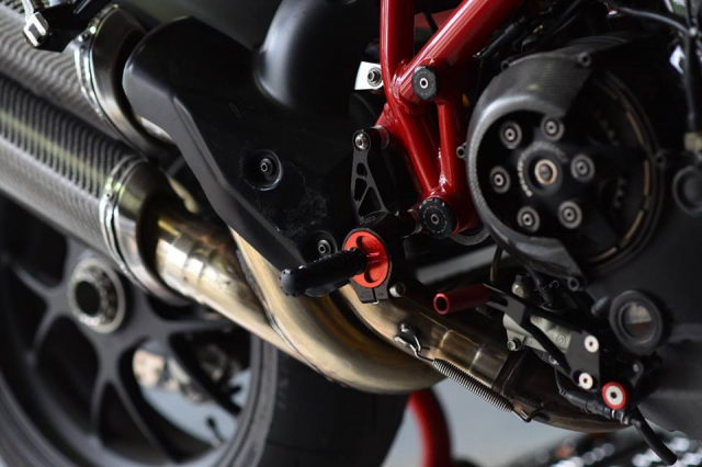 Ducati Streetfighter 1100 noi bat voi dan option Gilles Tooling - 6