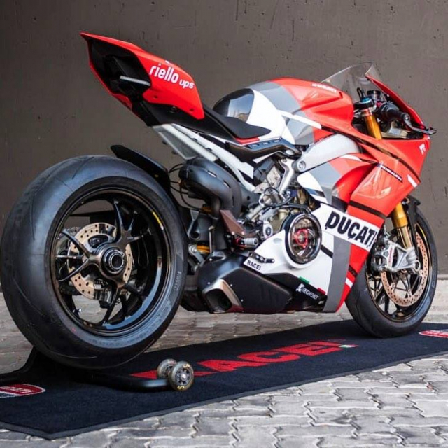 Ducati Panigale V4 do dien mao cach tan theo phong cach MotoGP - 7