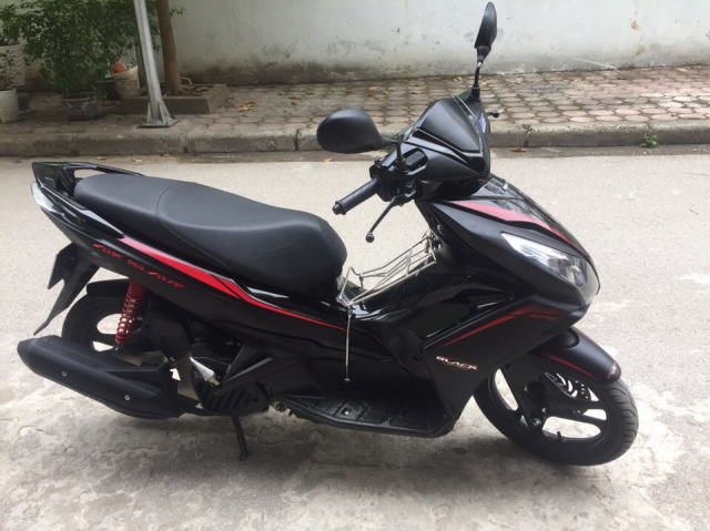 Honda Air blade 125fi Black Edition 2016 den mo chinh chu bien HN