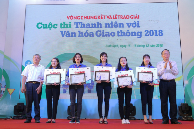 Vong chung ket va le trao giai cuoc thi Thanh nien voi Van hoa giao thong nam 2018 - 5