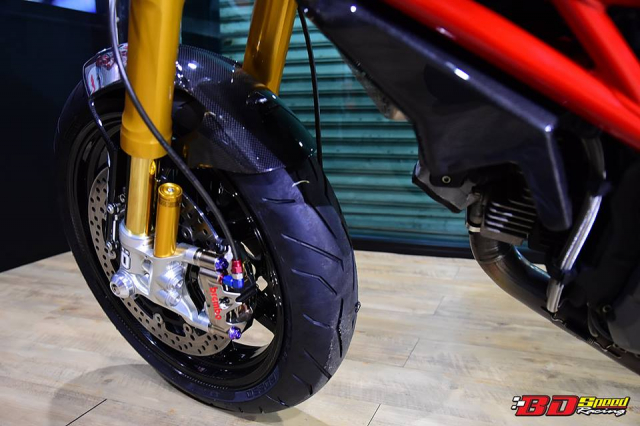 Ducati Monster 1100S ve dep hung hon cua ga Quai vat Y tren dat Thai - 15