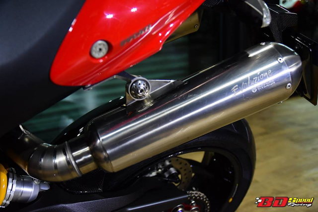 Ducati Monster 1100S ve dep hung hon cua ga Quai vat Y tren dat Thai - 21