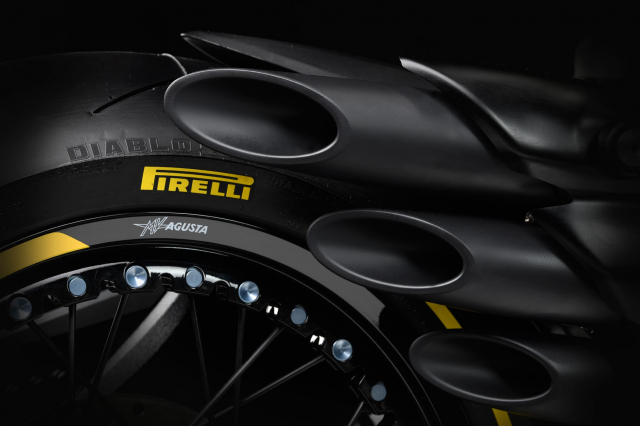 MV Agusta Dragster 800 RR Pirelli 2019 phien ban dac biet co gia gan 1 ty Dong - 6