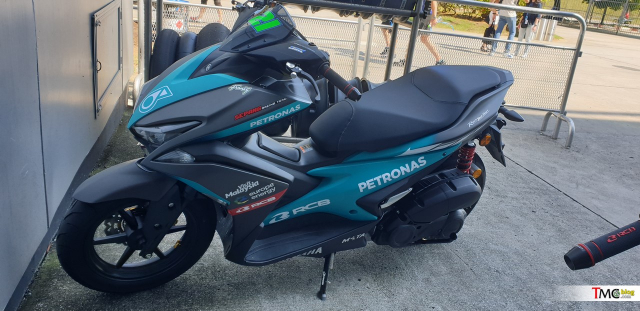 Clip Aerox 155 do tuyet dinh voi phong cach Petronas MotoGP 2019 - 10